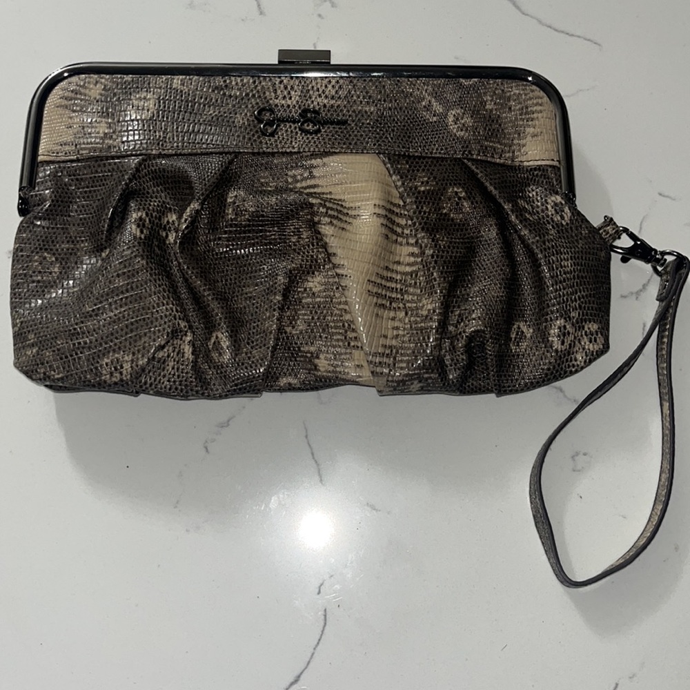 JESSICA SIMPSON~Snakeskin ~studded bow~ Clutch